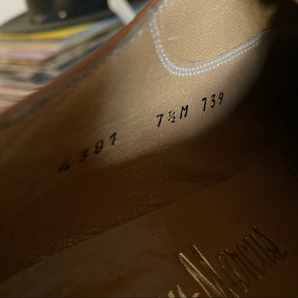 Nieman Marcus Gravati Leather Lace Up Shoes - Picture 10 of 10